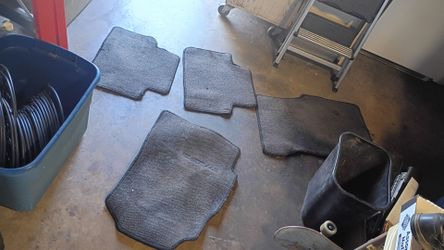 Oem acura integra floor mats. 1998-01
