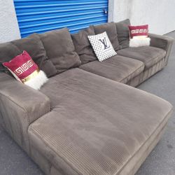 Modern sectional couch 🛋 gray