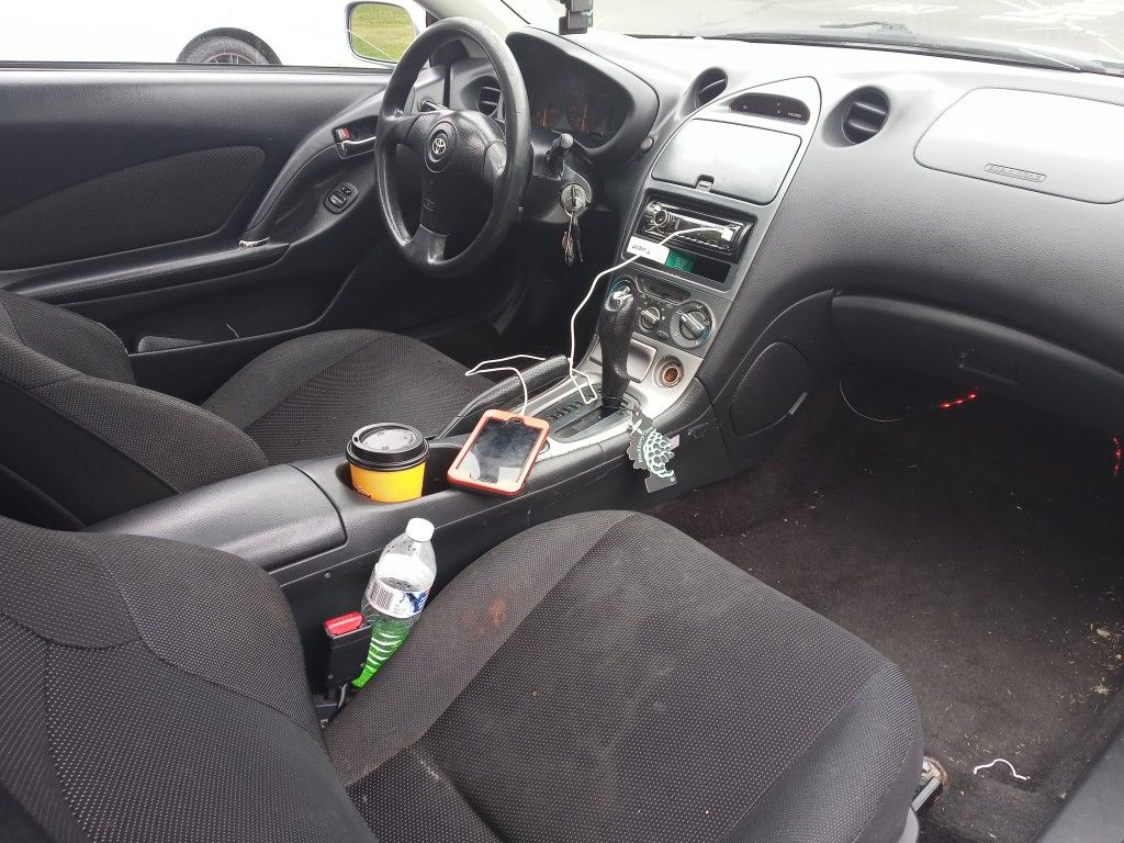 Parts car 2003 Toyota celica