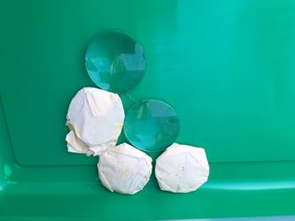 Bulk quality of magnifying lenses