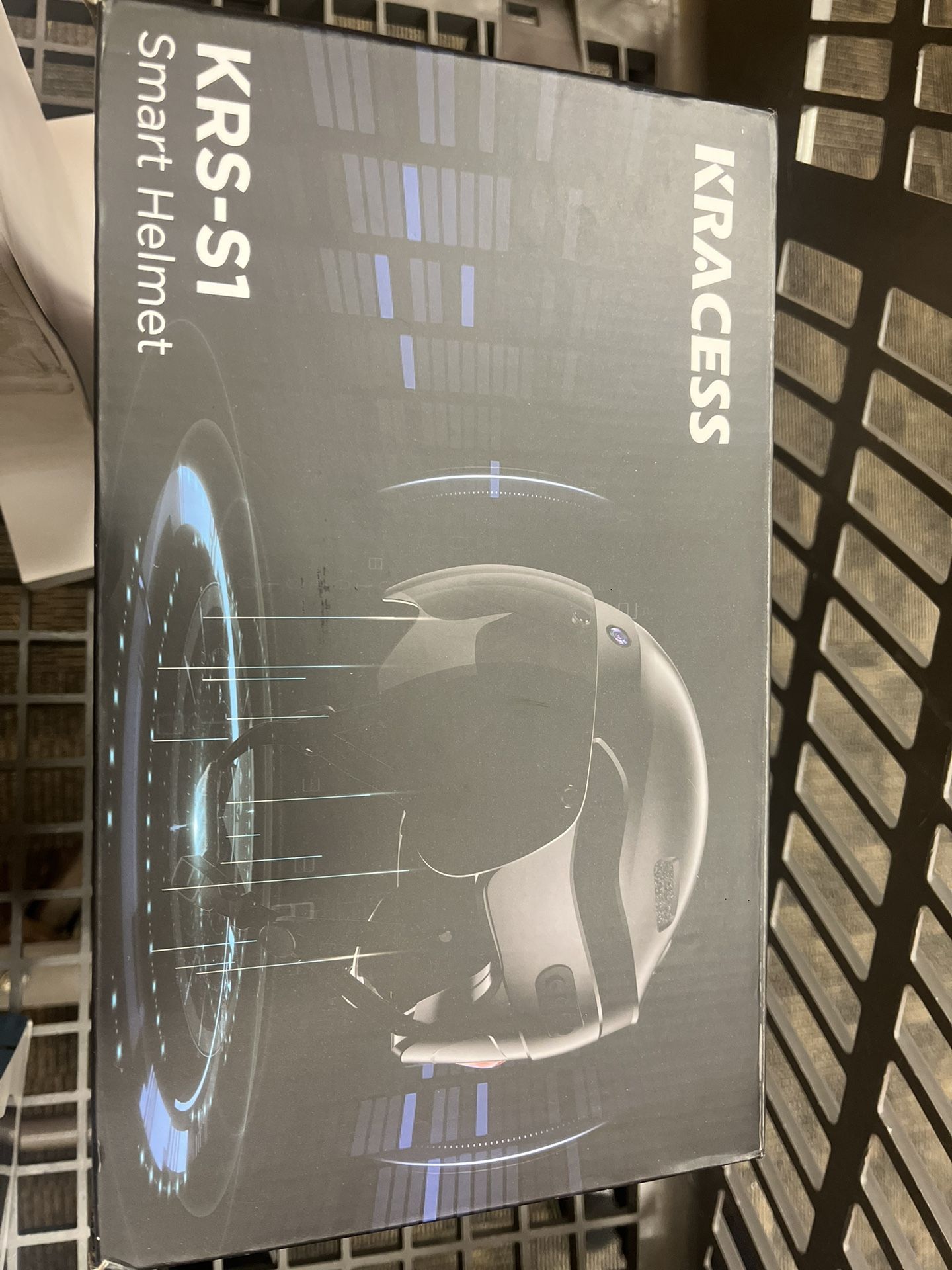 Kracess Krs 1 Smart Helmet