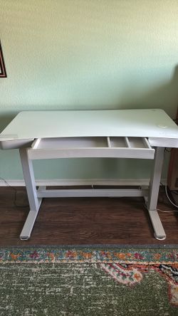 Tempered glass standing desk