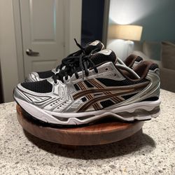 ASICS | Gel- Kayano 14 Used No Box Size 12