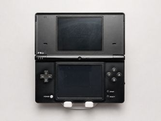🔥 Refurbished Nintendo DSi (Black) • New Battery • 32GB Game Storage • 7-Day Warranty