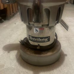 Commercial Juicer 