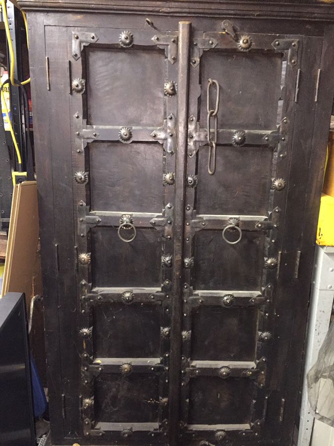 Antique armoire (Totally Awesome)