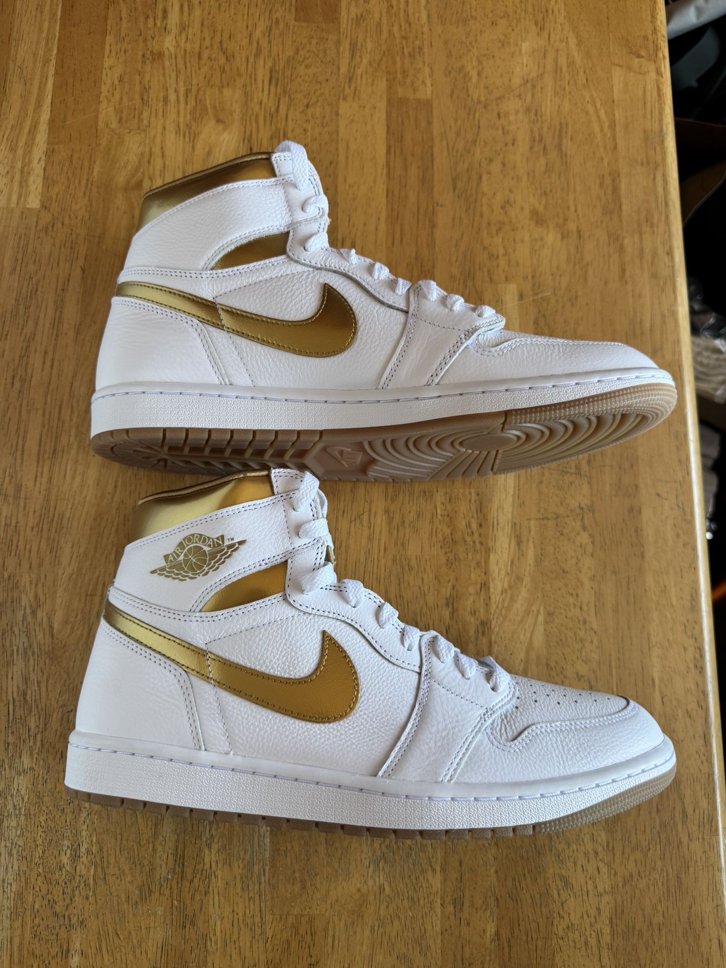 New Nike Air Jordan 1 Retro High OG White Metallic Gold Women’s 12.5 13 13.5, Men’s 11 11.5 12