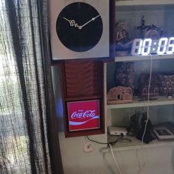 Battery Operated Clock With LED  Color Changing COKE SIGN 