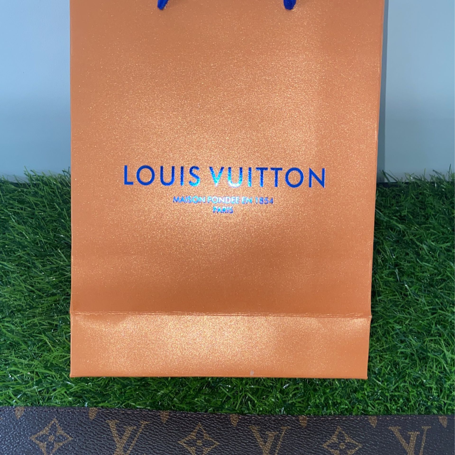 LOUIS VUITTON BELT for Sale in New Haven, CT - OfferUp