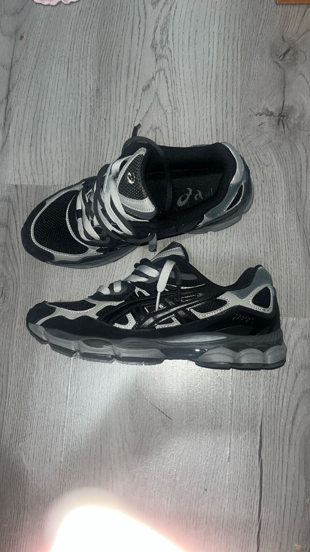 ASICS Gel NYC Graphite Gray Size -8