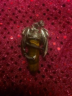 Dragon point Gemstone necklace