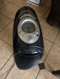 Honeywell air purifier/ purificador de aire
