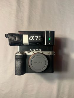 Sony Alpha 7C II - Full-Frame Interchangeable Lens Camera