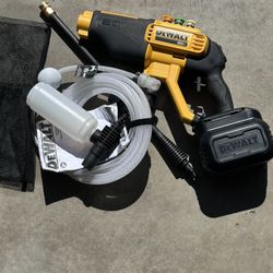DeWALT 20V Cordless Pressure Washer Kit