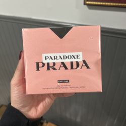 Prada Paradoxe Intense Eau de Parfum 