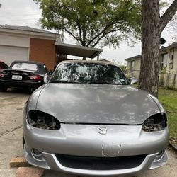 2004 Mazda Miata 