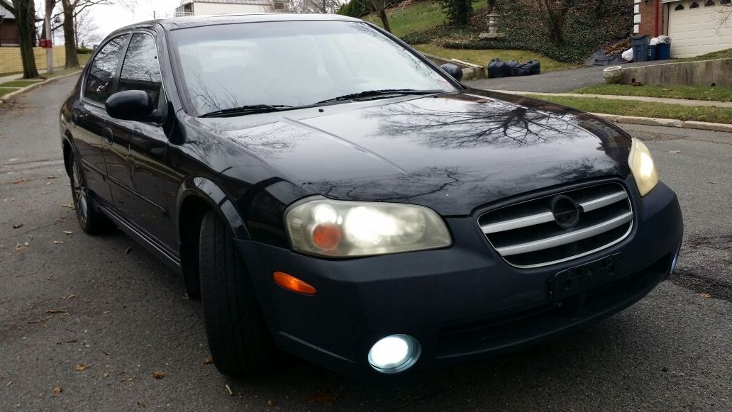 2002 Nissan Maxima SE sunroof Spoiler HID lights