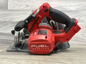 Milwaukee Tools Circular Saw (A1D026173)