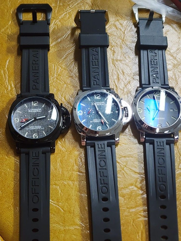 NICE MENS QUARTZ WATCHES COMBO NEED BATTERIES SELLING AS IS 