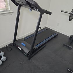 Treadmill New Condition 