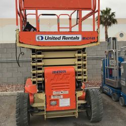 2013 JLG 40 Foot Scissor Lift