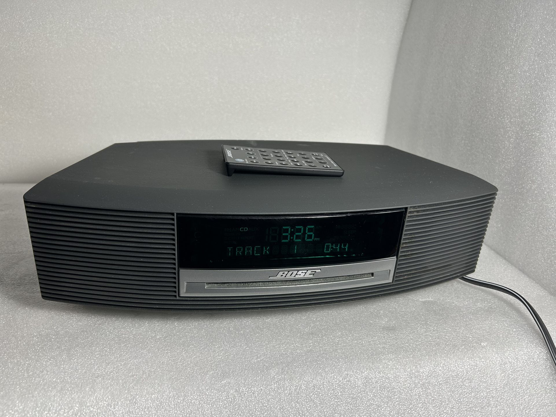 Bose Wave Music System AM/FM CD Player Clock Radio+ Remote AWRCC1 
