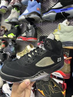 Jordan 5 Retro Black Metallic (2011) 