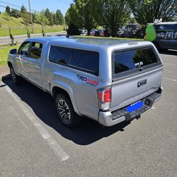 Truck Canopy/camper For Toyota Tacoma