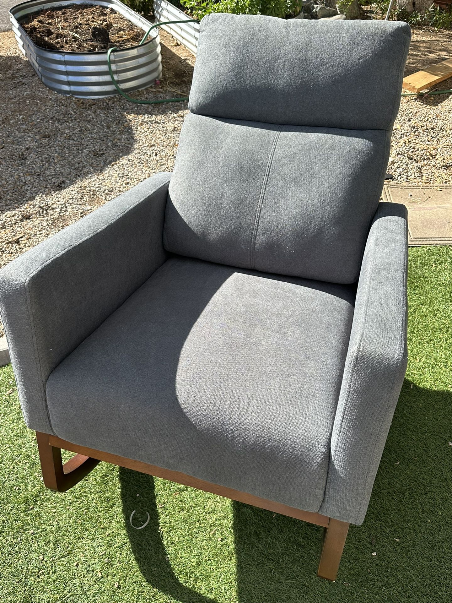 Rocking chair/upholster