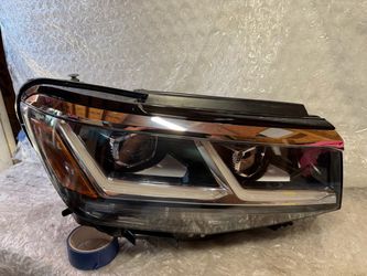 2020-2021-2022-2023 VOLKSWAGEN ATLAS CROSS SPORT RIGHT HEADLIGHT OEM INSURANCE QUALITY