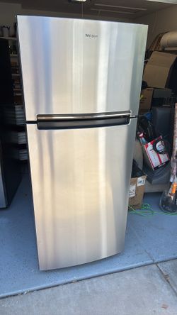 Whirlpool stainless steel refrigerator
