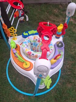 Fisherprice baby seat with toys