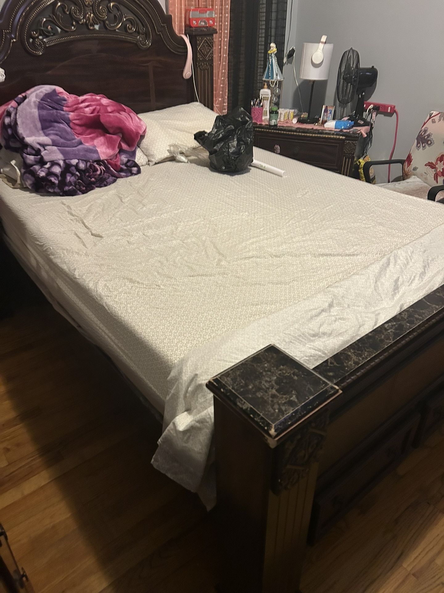 3 Pieces Bedroom Set $400 OBO