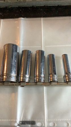 Snap on 5 piece set 5 sockets from 15/16  5/8.  9/16   7/16.  5/16 sizes