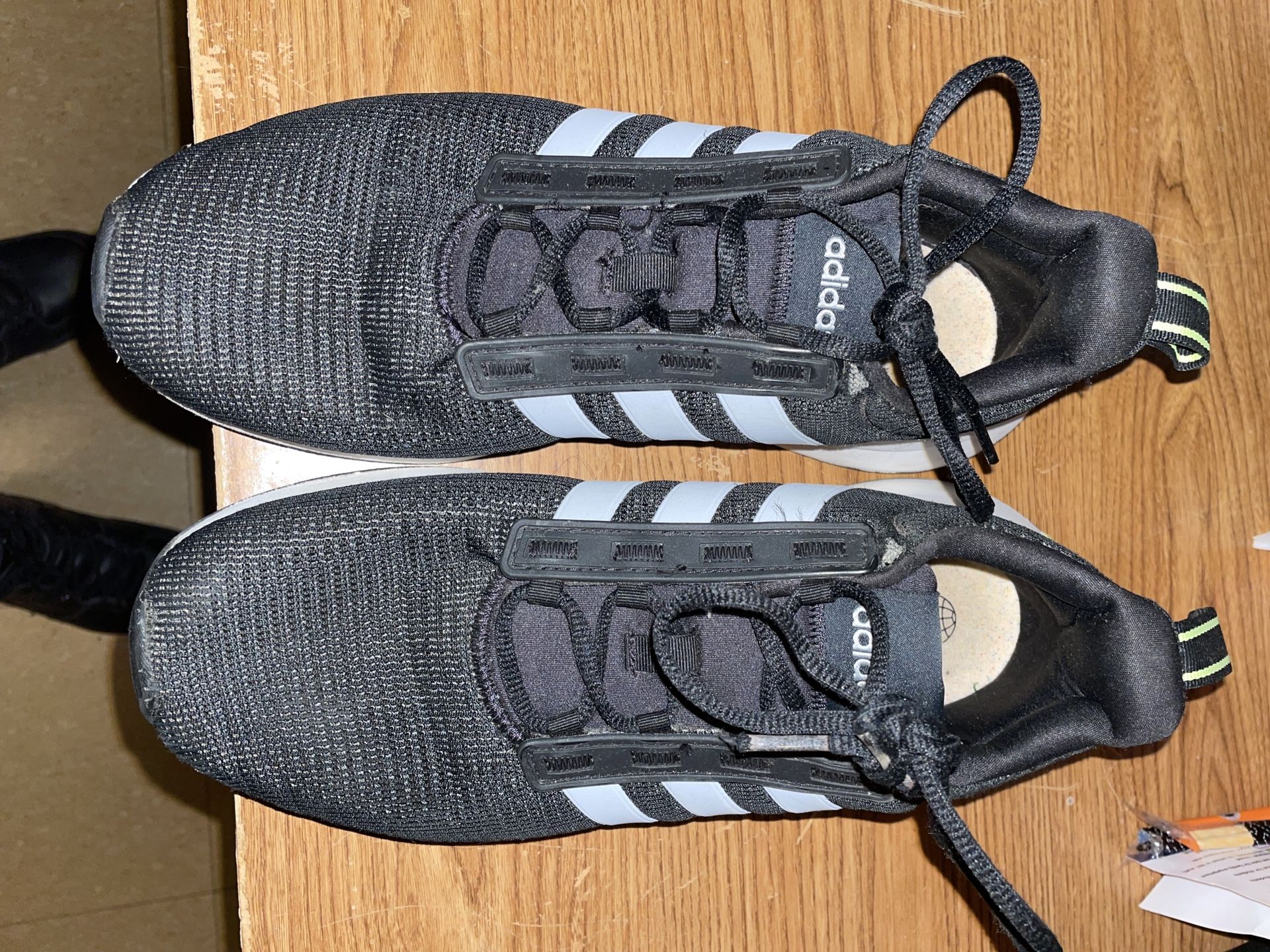 Mens sneakers