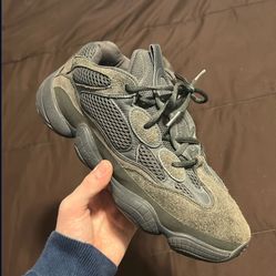 Adidas Yeezy 500 Utility Black VNDS