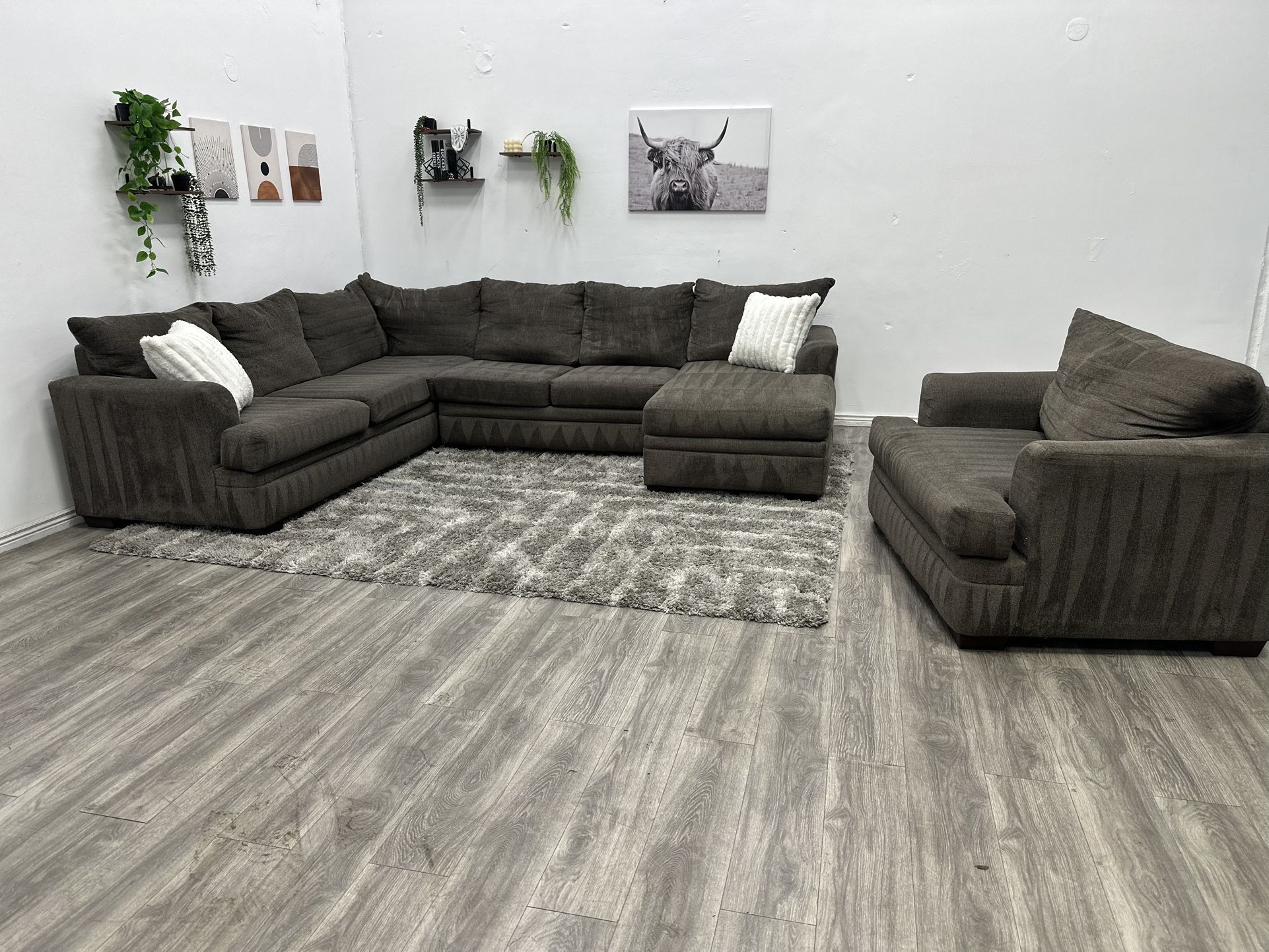 Grey Sectional Couch - Free Delivery