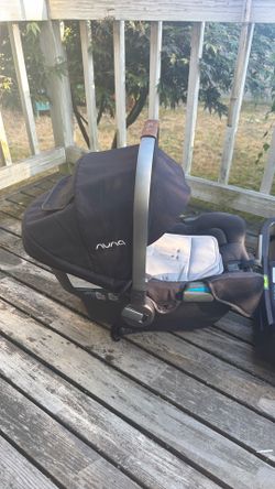 Nuna Pipa Car Seat + 2 Bases
