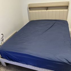 Queen Size Bed With Storage Drawers And Mattress 