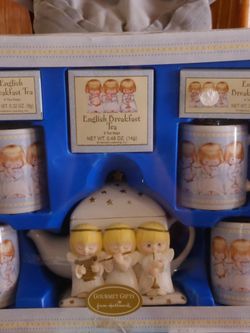 Collectible Vintage Hallmark Tea Set Or Coffee Set