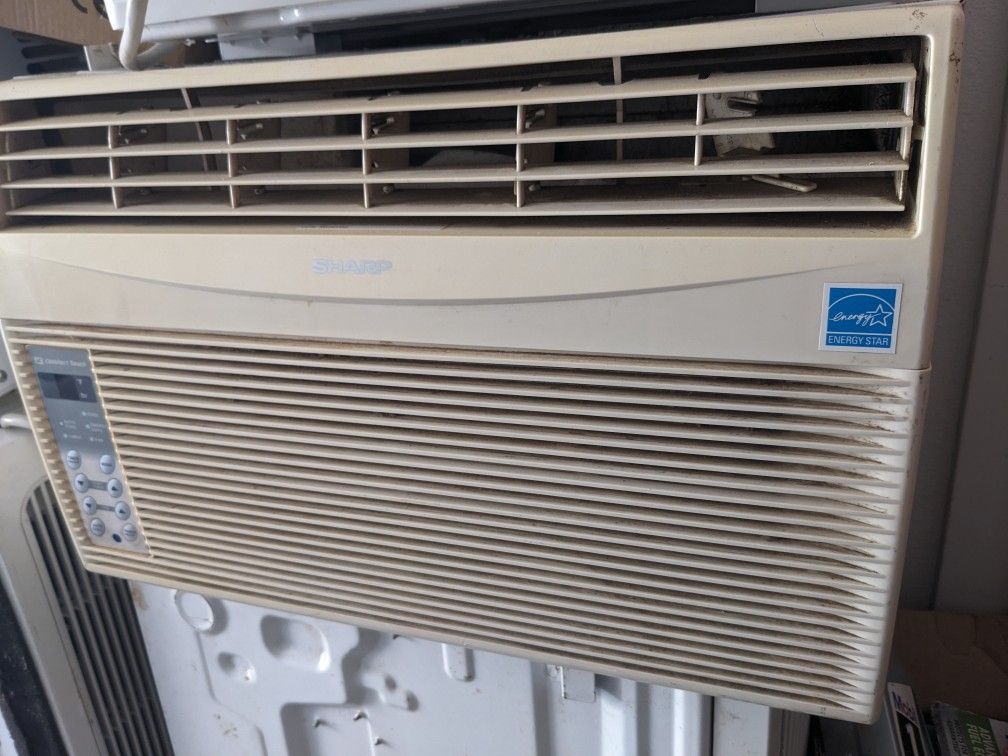 Sharp 8000 BTU window AC
