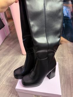 Black boots