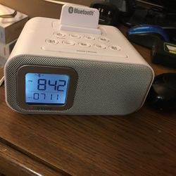 bluetooth clock and alarm, ipod player