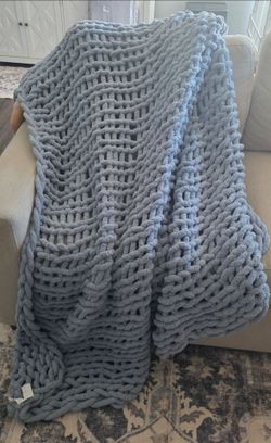 Knitted blanket