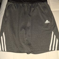 Men's Adidas Aeroready Axis 2.0 Knit Textured Training Three Stripe Shorts size Medium $25