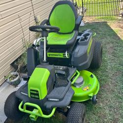Riding Lawn Mower Greenworks Pro