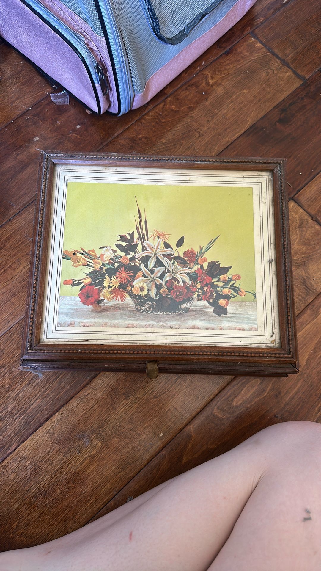 glass top floral jewelry case with mirror