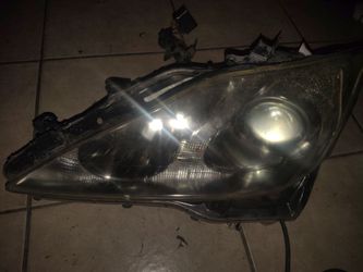 is 250 lexus 06 to 15 headlights