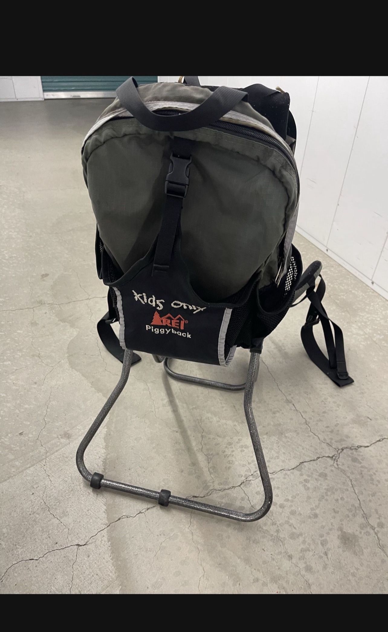 Child Backpack Holder