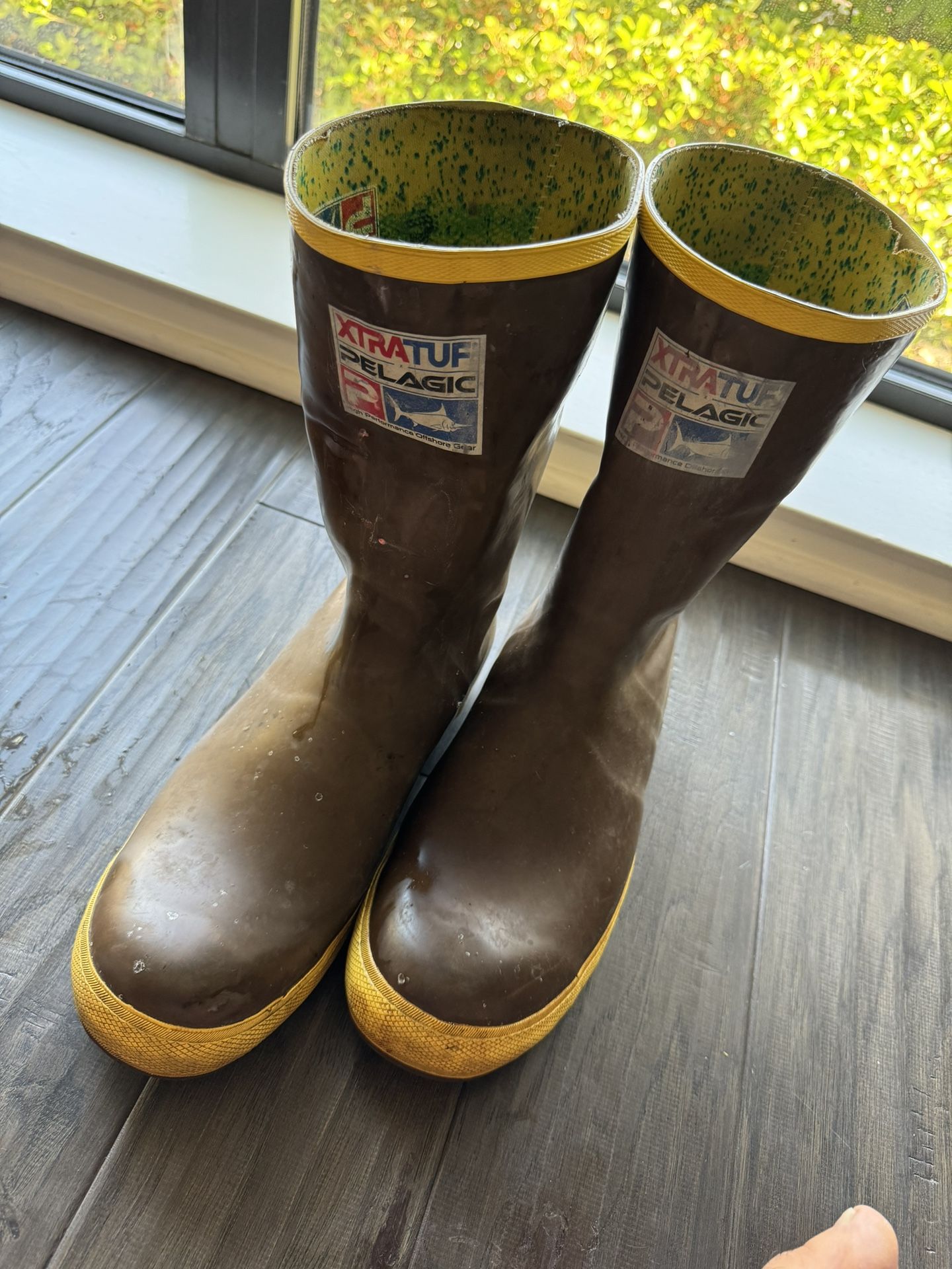 Price Lowered Xtratuf Palegic Fishing Boots Size 11